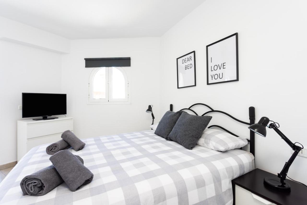 Home2Book Triplex Disco Beach Las Americas, Terrace アロナ エクステリア 写真